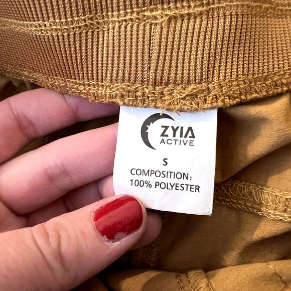 Zyia Dark Khaki Canyon Shorts LAST CALL - Picture 4 of 4